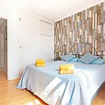 Casa Magdalena - Lovely House With Terrace & Pool بيت للعطل